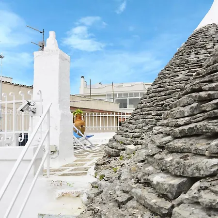 Feriehus Trullo Trullanna
