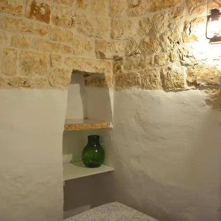 Trullo Trullanna Montalbano (Apulia)