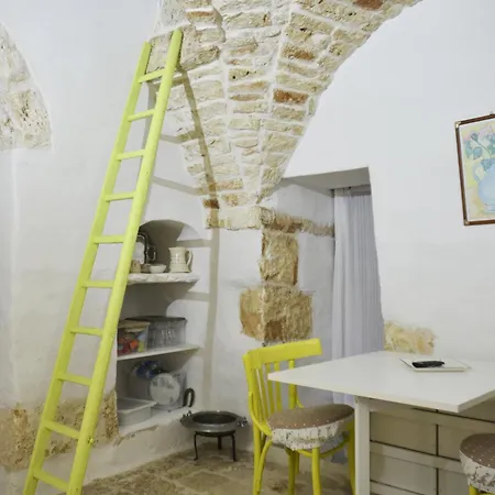Feriehus Trullo Trullanna *